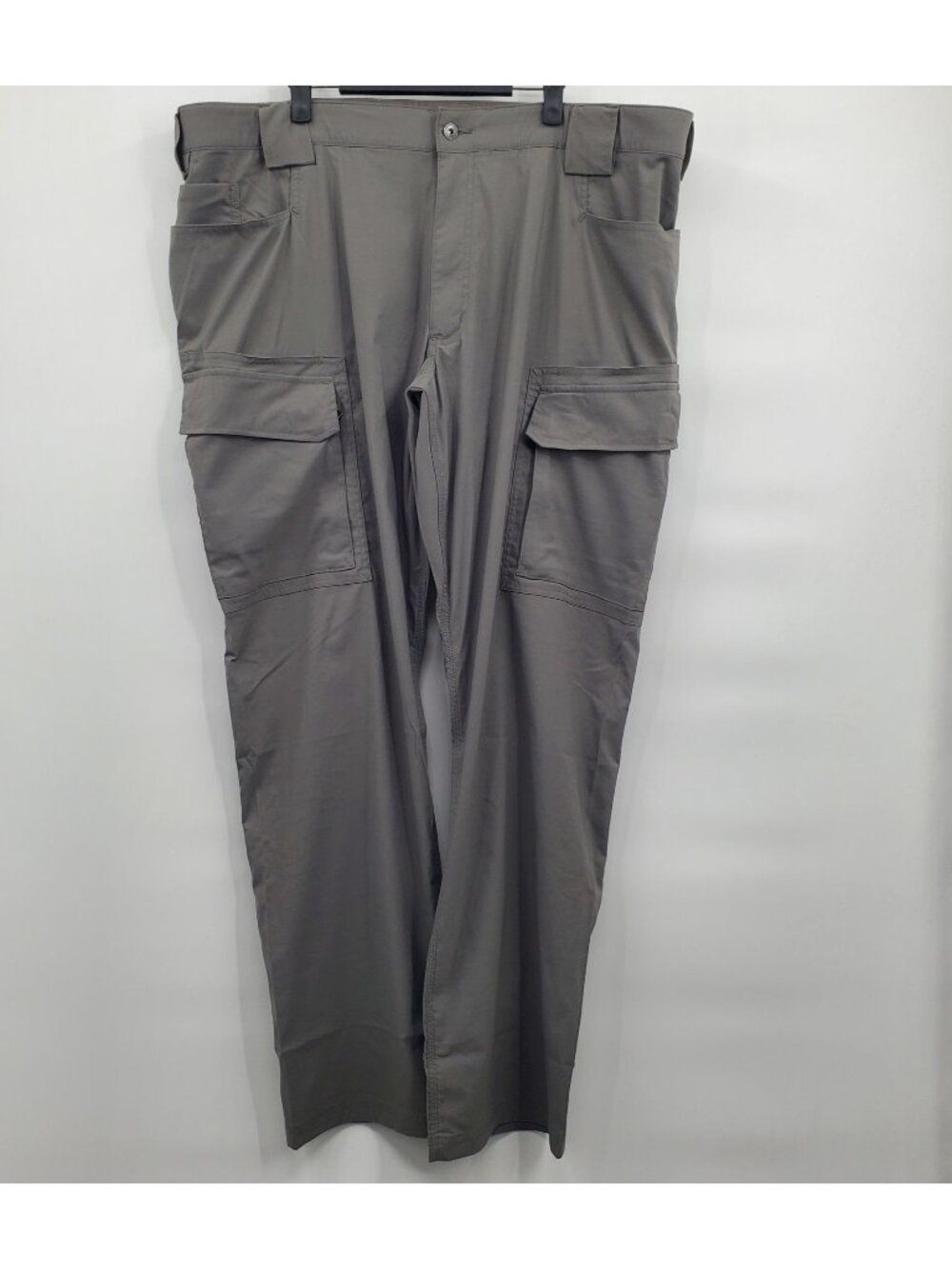 Duluth Trading Flex Dry on the Fly Relaxed Fit Cargo Pants Men Size 44 x 34 NWT